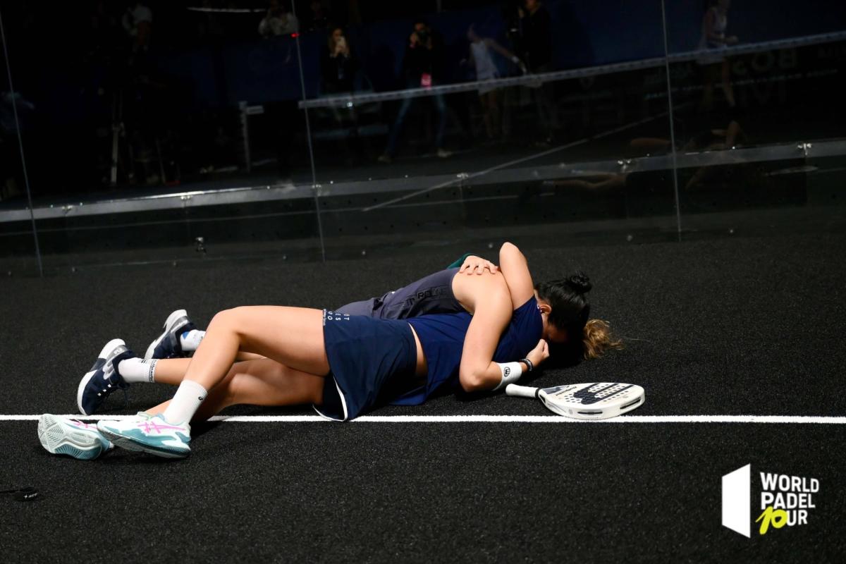 Bea y Delfi ponen el broche a un año sublime logrando el título de maestras
